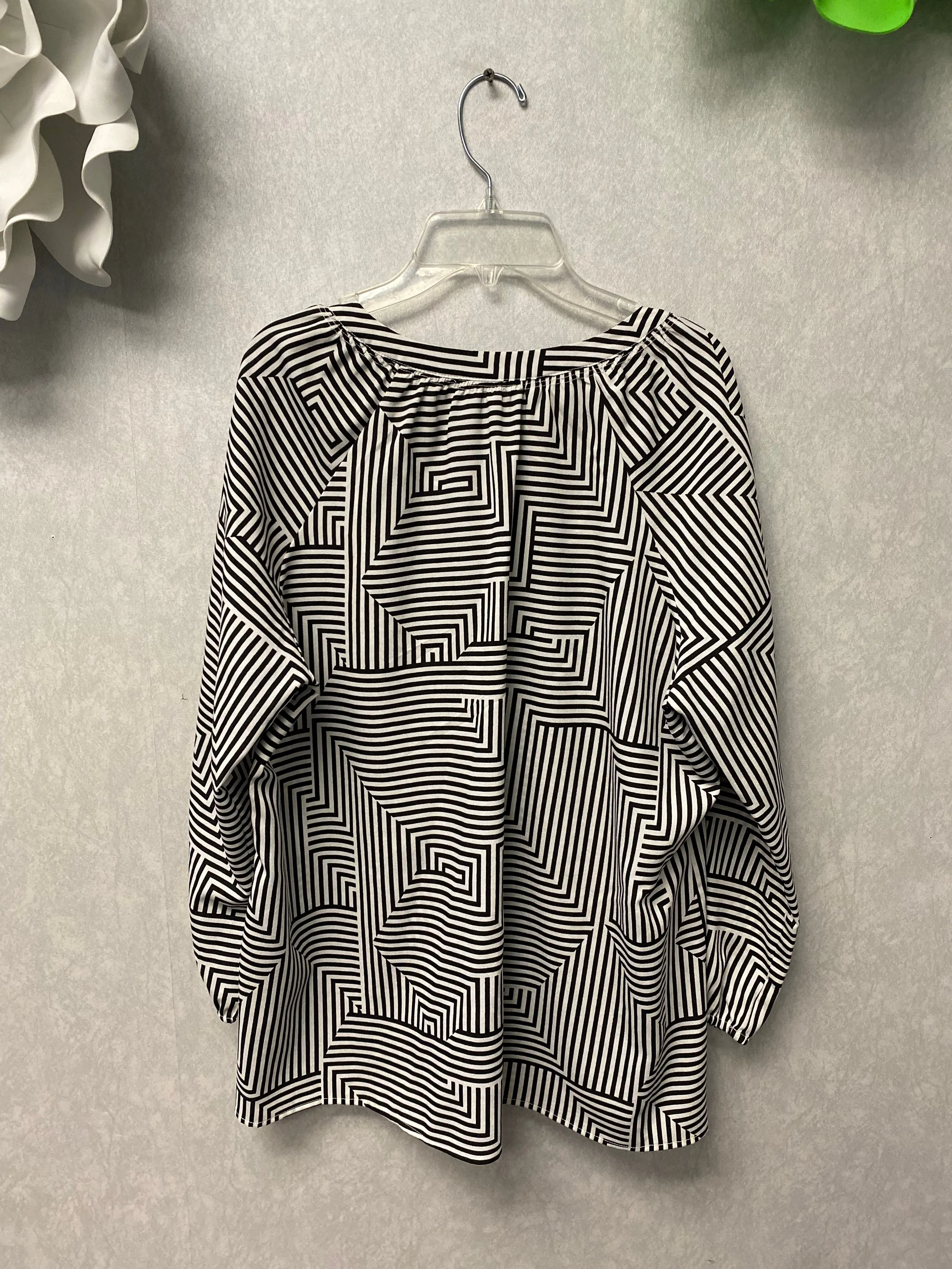 Milano Womens Tunic Blouse Black White Striped V Neck Pleated 3/4 Sleeves Size L