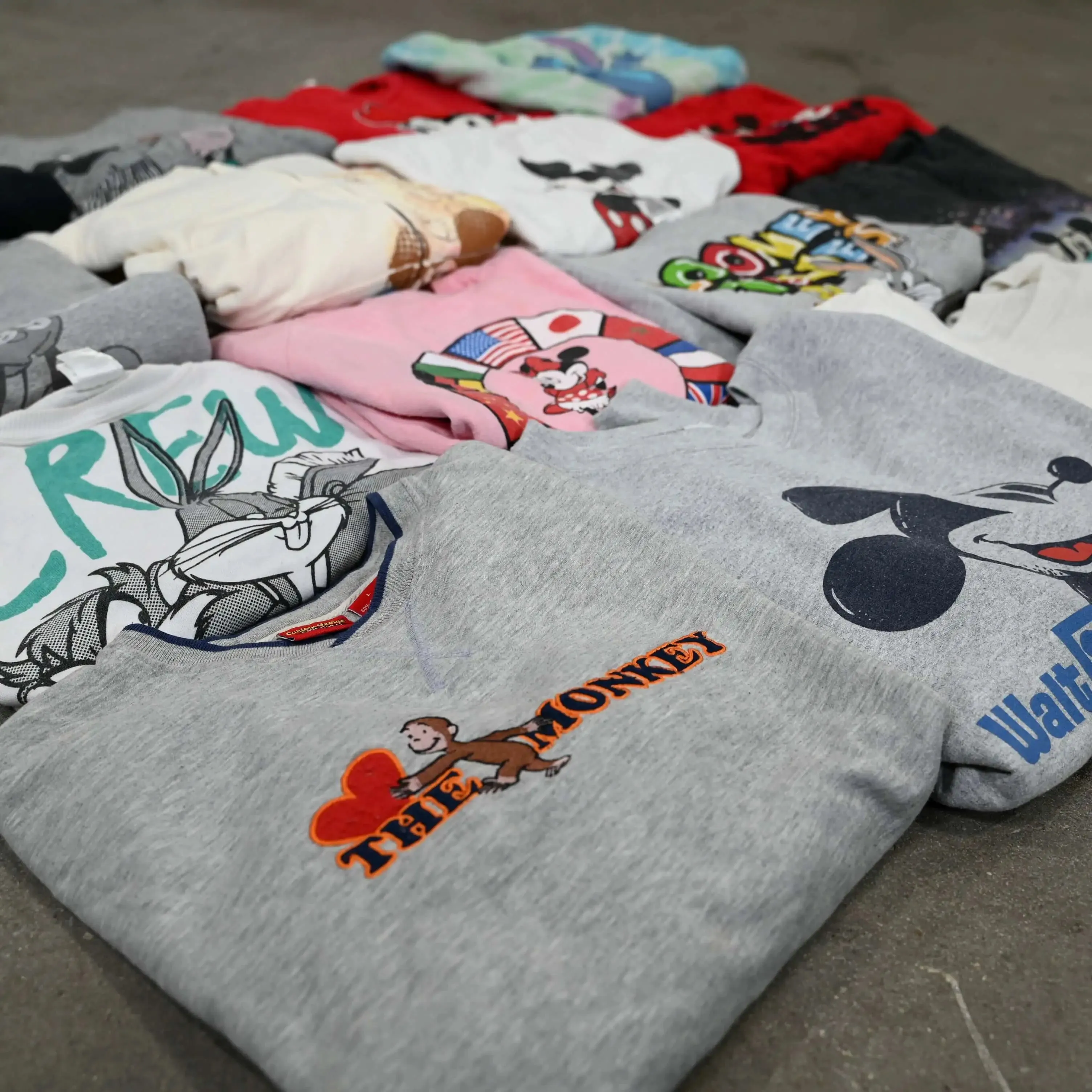 Wholesale Disney/Cartoon Sweatshirts